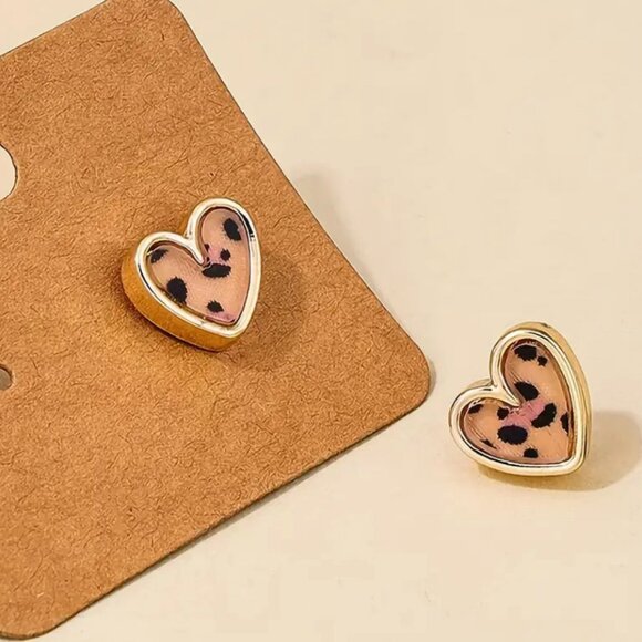 Leopard Print Heart Earrings - Picture 4 of 5